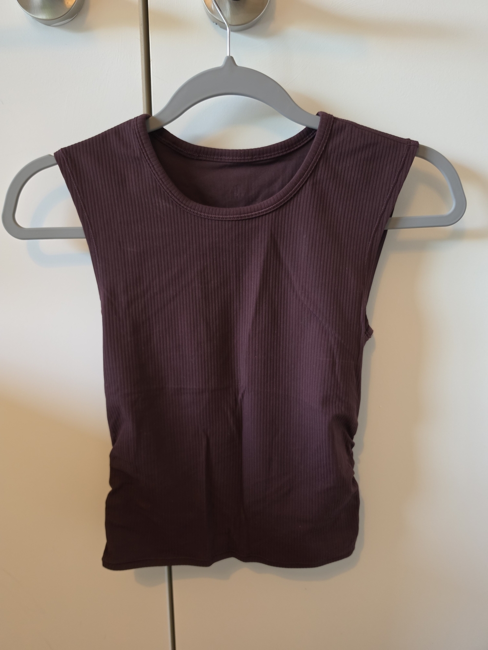 Lululemon Sleeveless Ribbed Tank Top in Plum